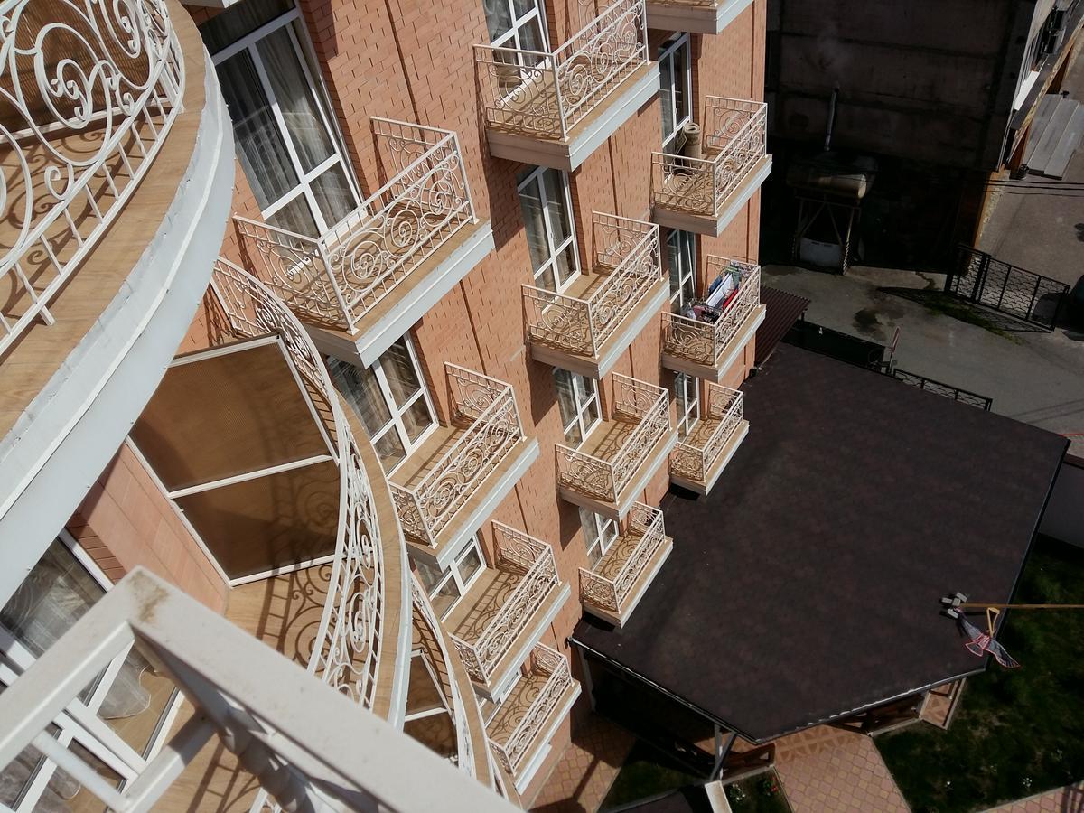 Hotel Acra Sukhumi Esterno foto